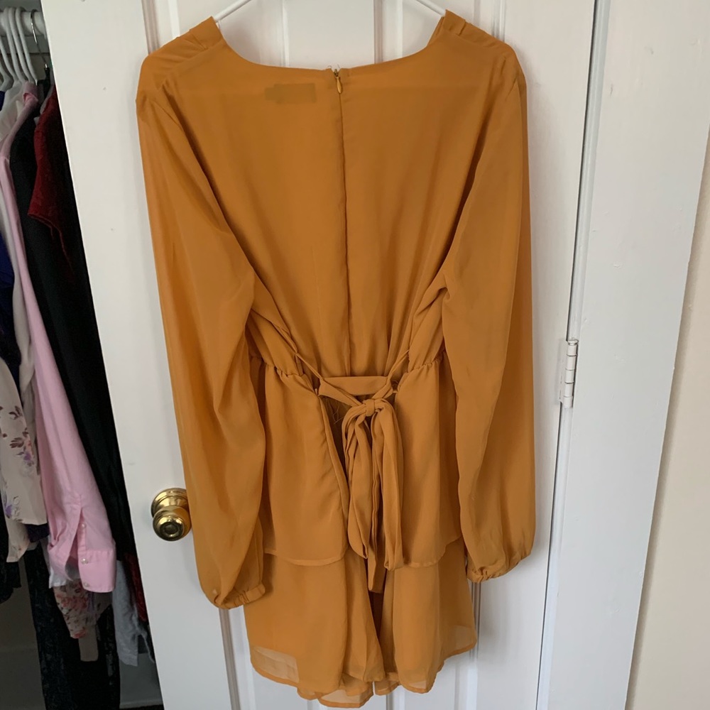 PrettyLittleThing Romper - Picture 2 of 2
